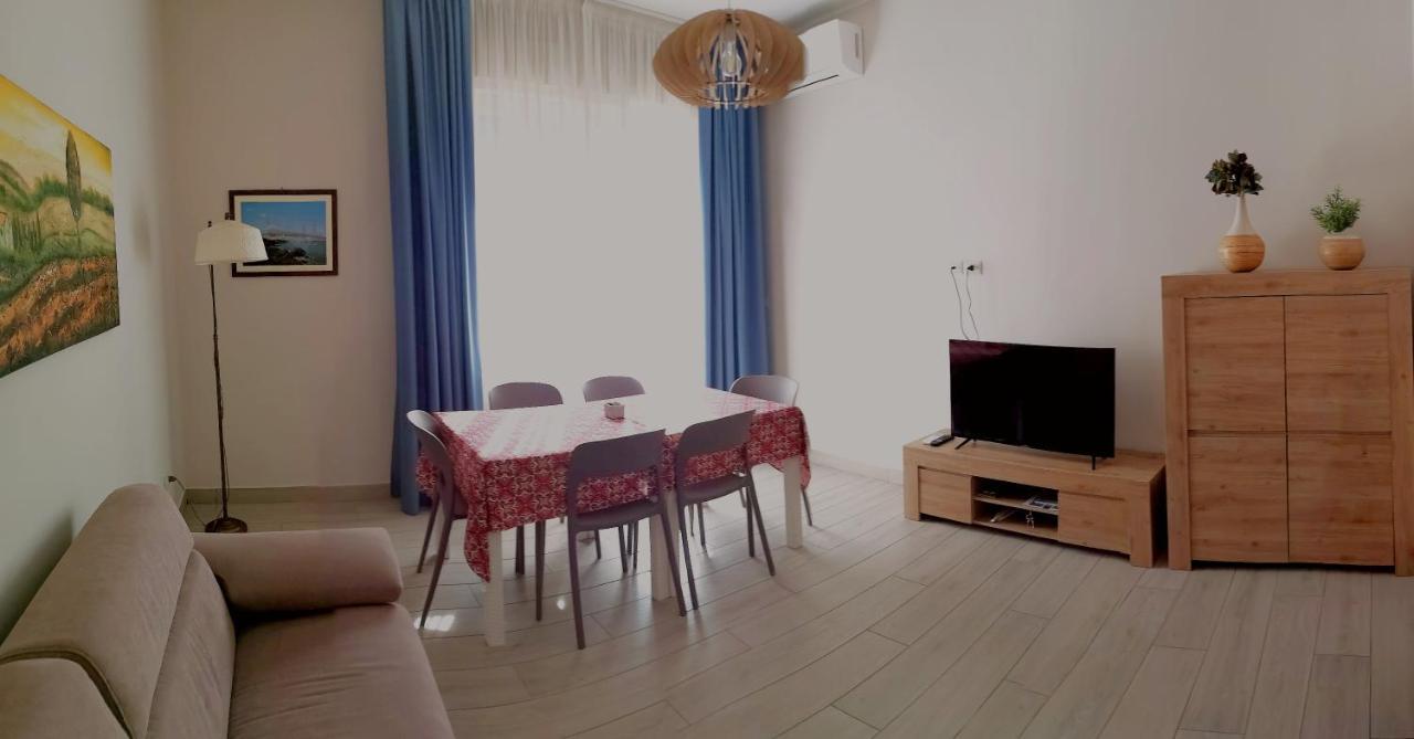 דירות אסראלה Il Balcone Di Galatea מראה חיצוני תמונה