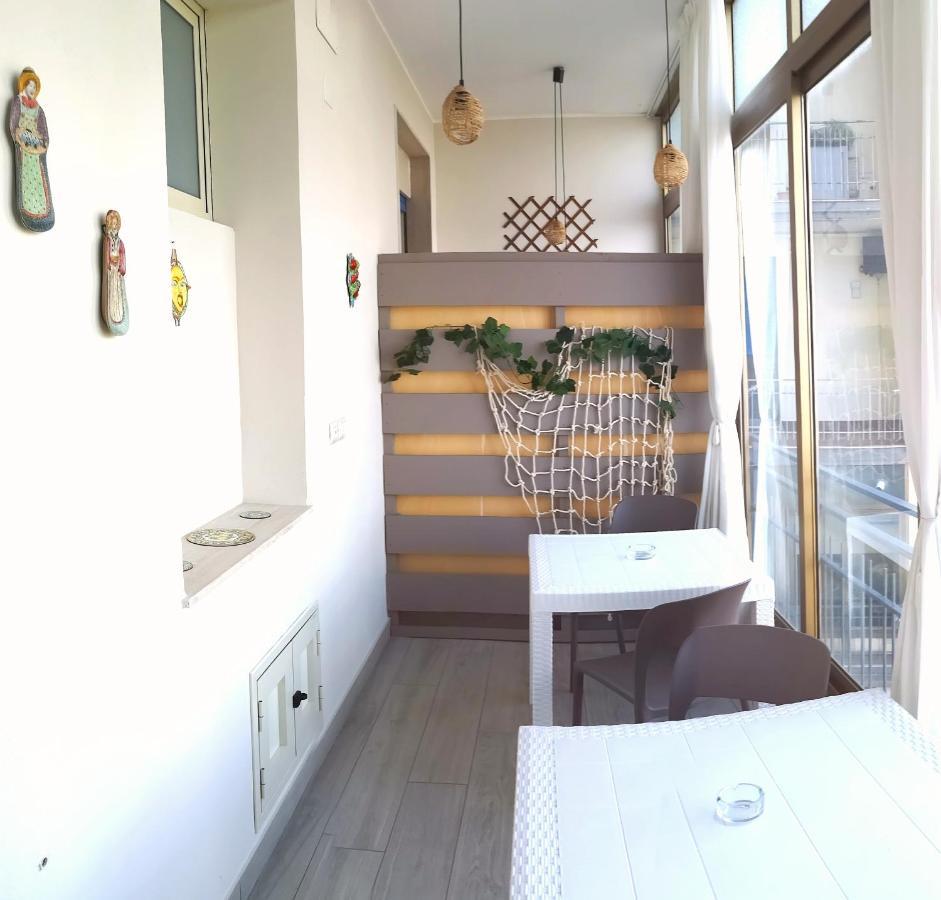 דירות אסראלה Il Balcone Di Galatea מראה חיצוני תמונה
